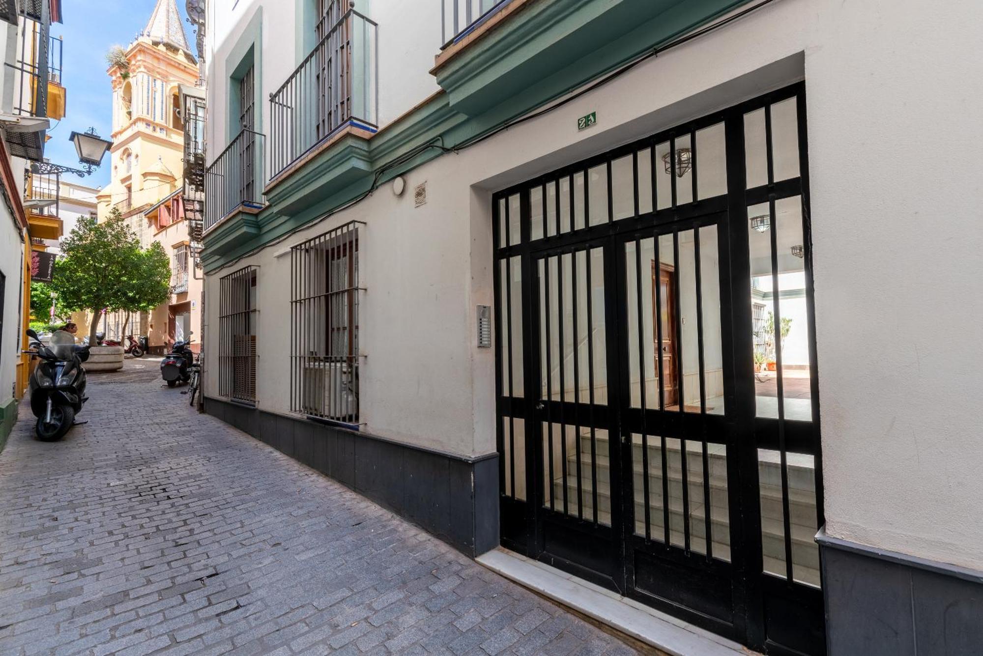 Apartamento San Isidoro - Olehousing Sevilla Bagian luar foto