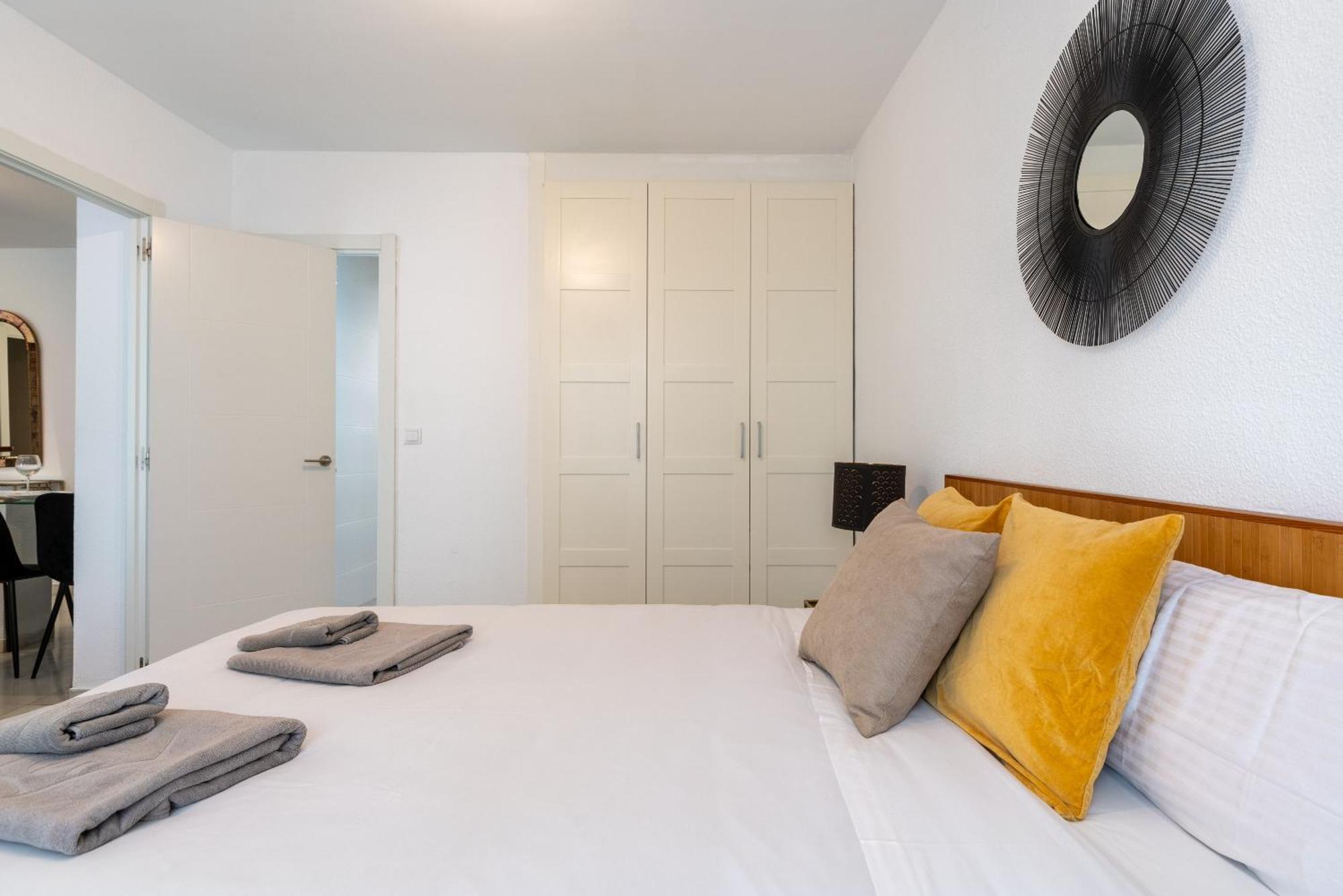 Apartamento San Isidoro - Olehousing Sevilla Bagian luar foto